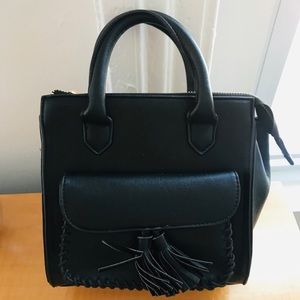 NWOT Black side body bag/clutch